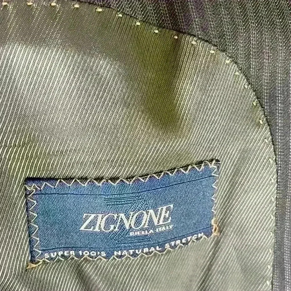 Pronto Uomo Signature Made in Italy 
ZIGNONE 
Men’s 100% Wool Pinstripe Suit - Picture 7 of 10